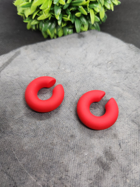 Red Chunky Ear Cuff ✨️